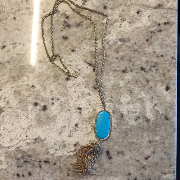 Kendra Scott necklace